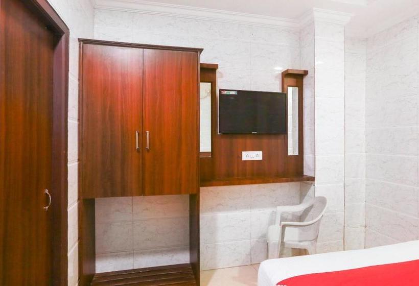 Hotel Oyo Flagship Vadapalani Avm Studio 2