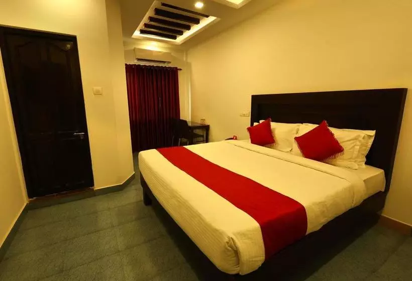 ホテル Oyo Rooms Info Park