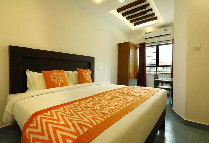 ホテル Oyo Rooms Info Park