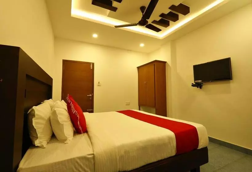 ホテル Oyo Rooms Info Park
