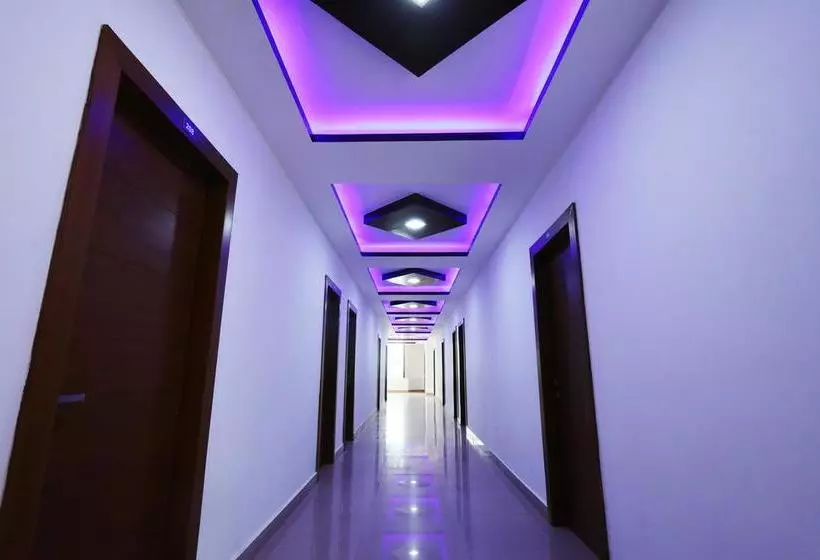 ホテル Oyo Rooms Info Park