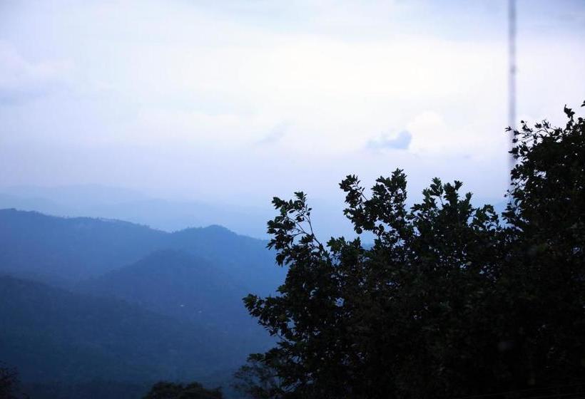 בית מלון כפרי Oyo Rooms Pallivasal