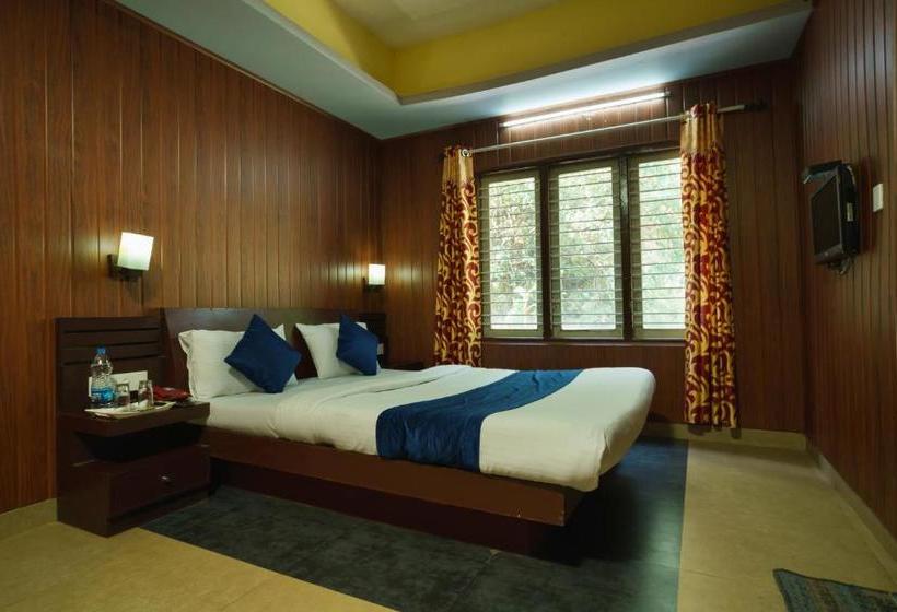 בית מלון כפרי Oyo Rooms Pallivasal