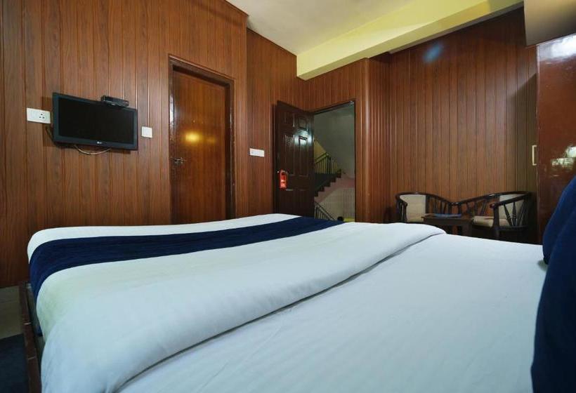 בית מלון כפרי Oyo Rooms Pallivasal