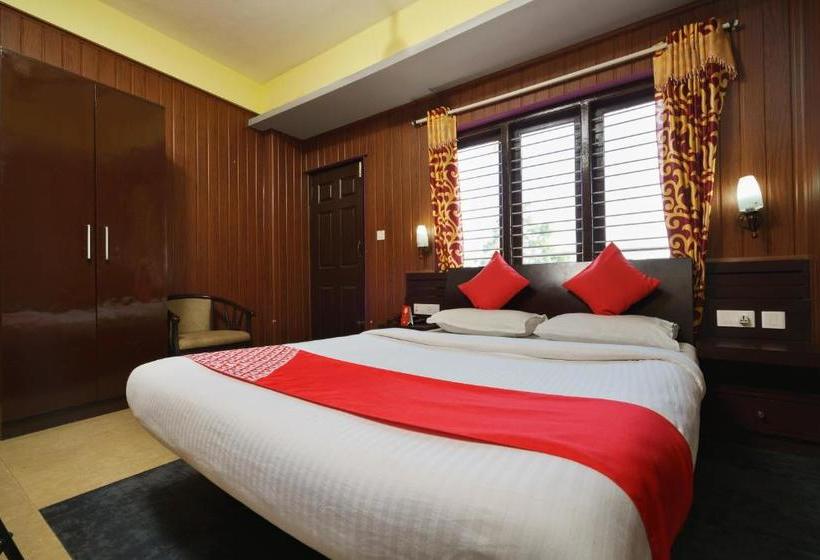 בית מלון כפרי Oyo Rooms Pallivasal