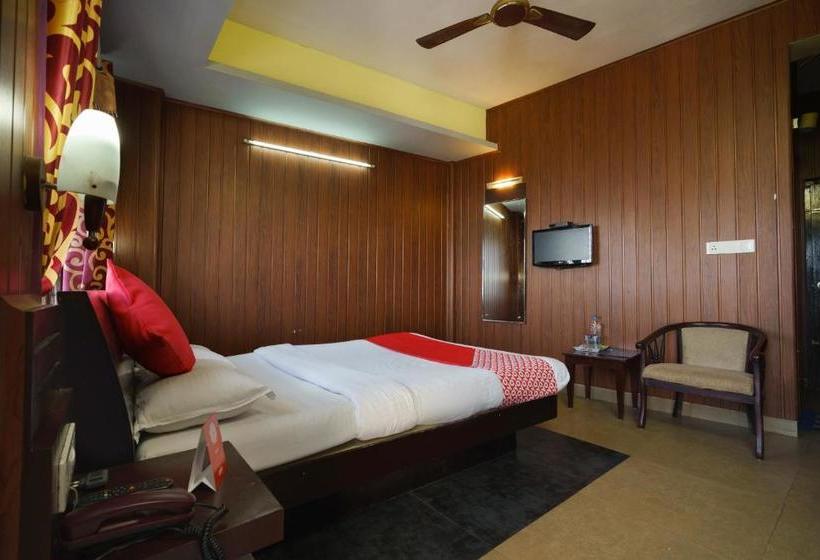 בית מלון כפרי Oyo Rooms Pallivasal