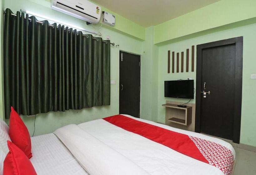 Отель Oyo Rooms Pandra Road Near Otc Ground