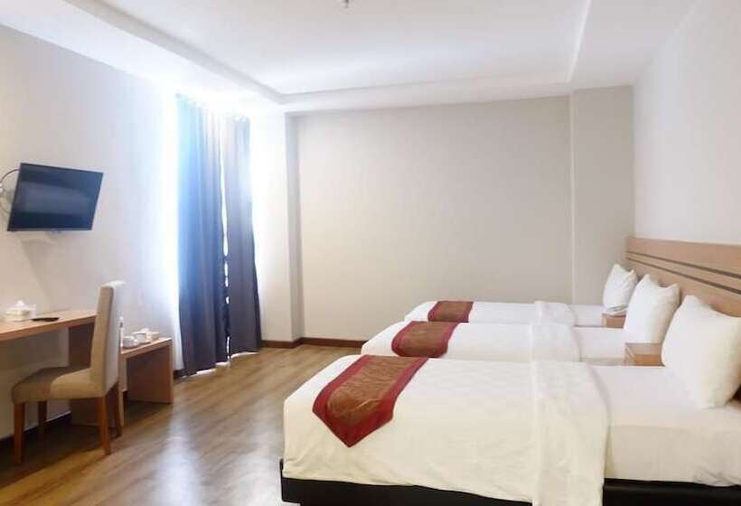 Syariah Radho Hotel Sengkaling