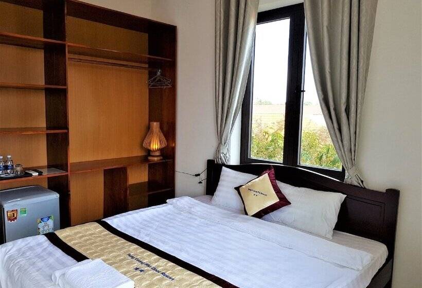 Hung Vuong Resort