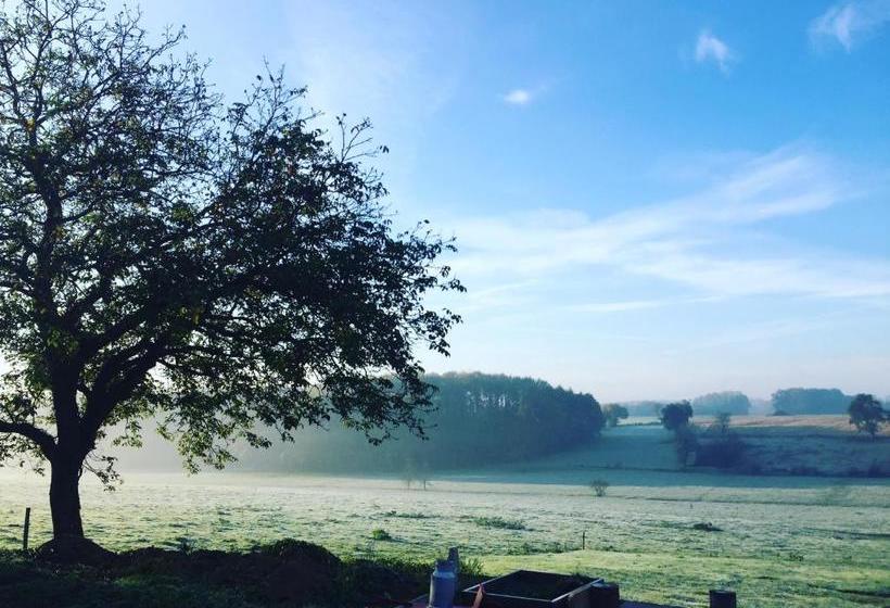 ベッドアンドブレックファースト La Ferme Du Bonheur