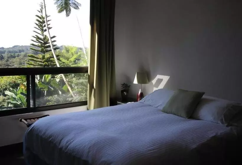 Aamiaismajoitus (B&B) The Guest Suites At Manana Madera