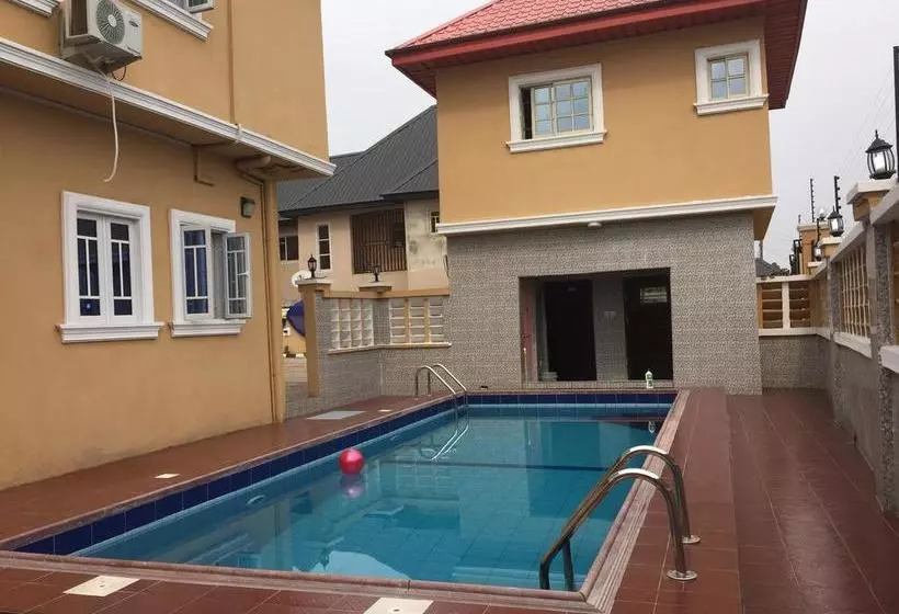 Buggatti Hotel And Suites