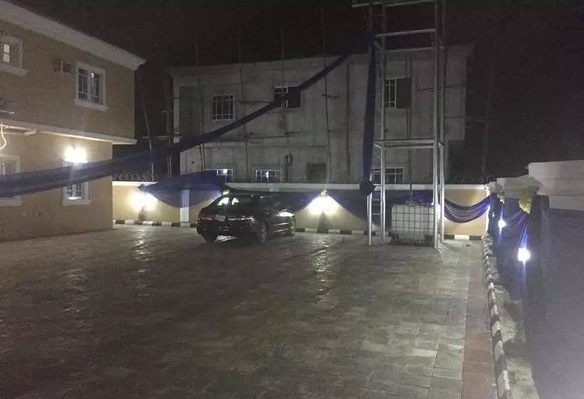 Buggatti Hotel And Suites