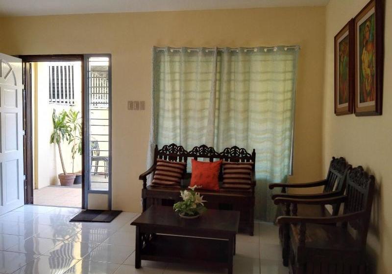 Happy To Mingle Hostel @ Manila Airport