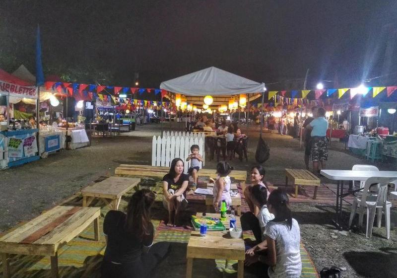 Happy To Mingle Hostel @ Manila Airport