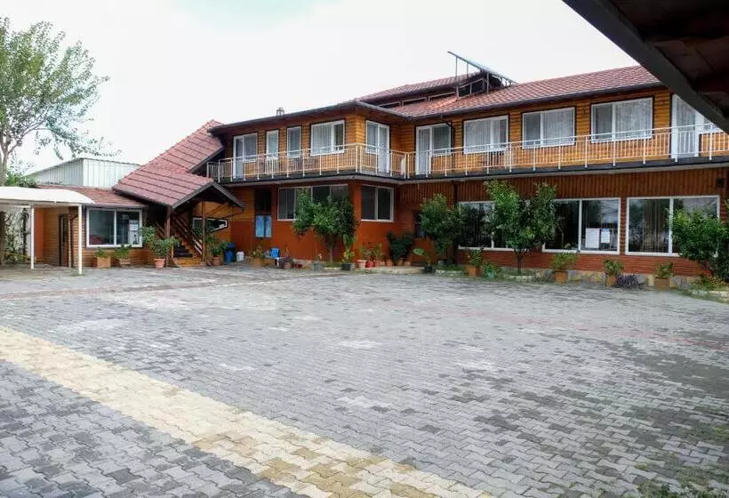 هتل Buna Park
