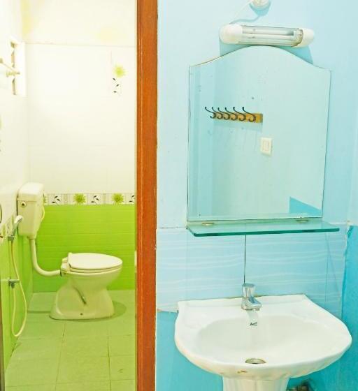 Отель Ganga Palace