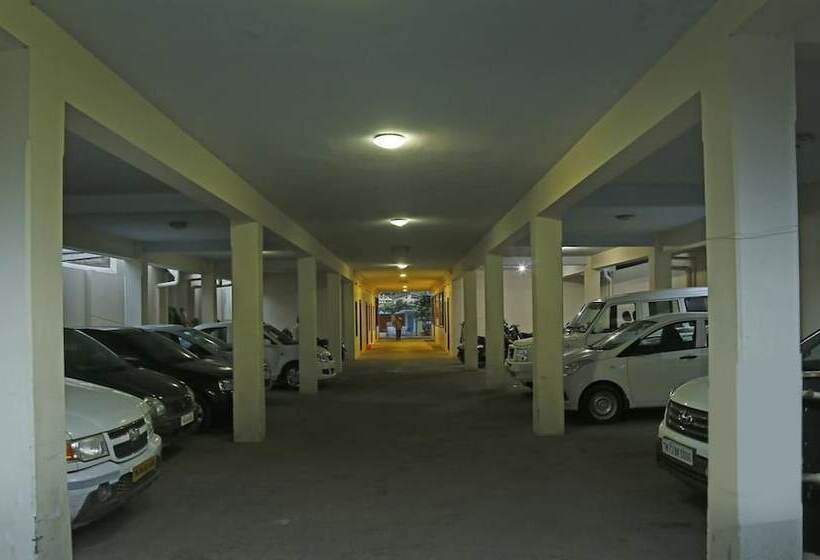 Отель Ganga Palace