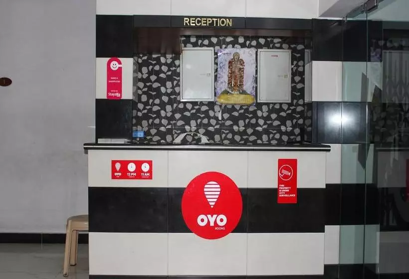 ホテル Oyo Rooms Mvp Colony Sector 1