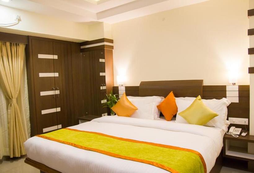 Fabhotel Park Riviera