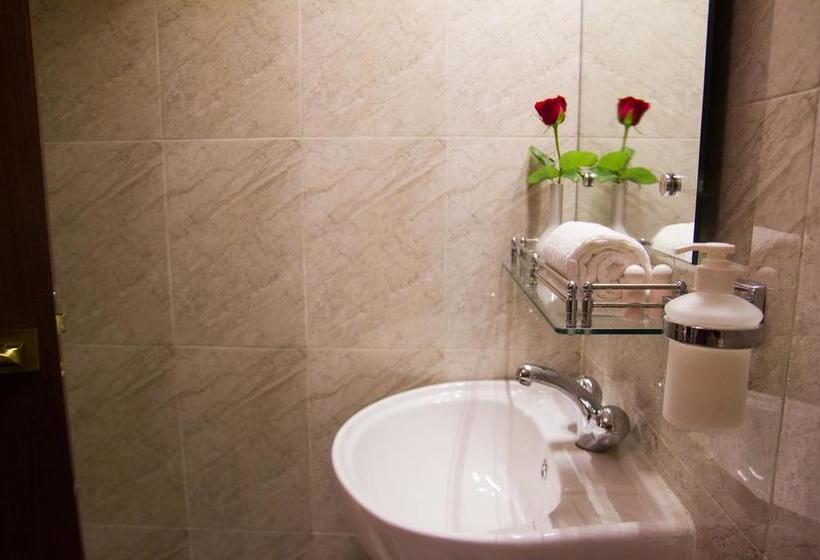 Fabhotel Park Riviera