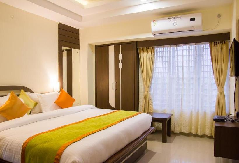 Fabhotel Park Riviera