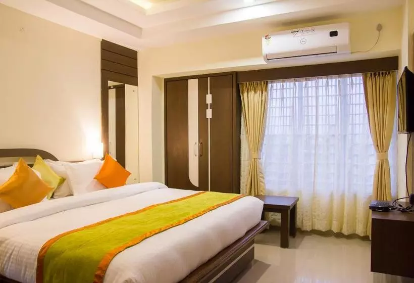 Fabhotel Park Riviera