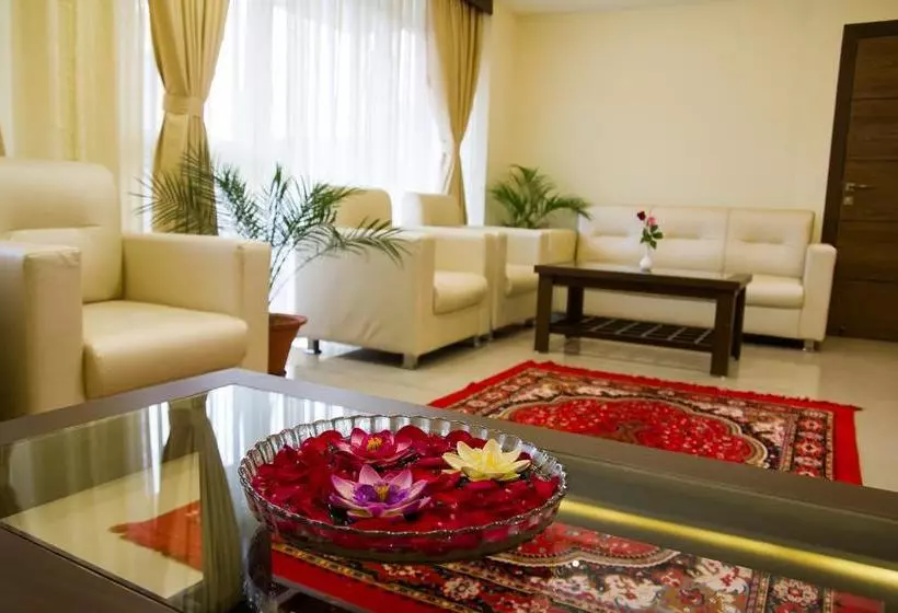 Fabhotel Park Riviera