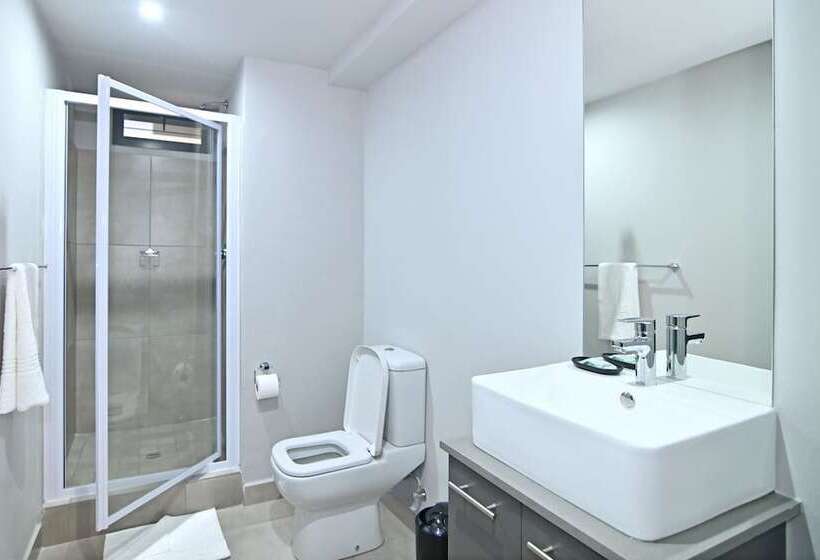 Circa Aparthotel By Totalstay