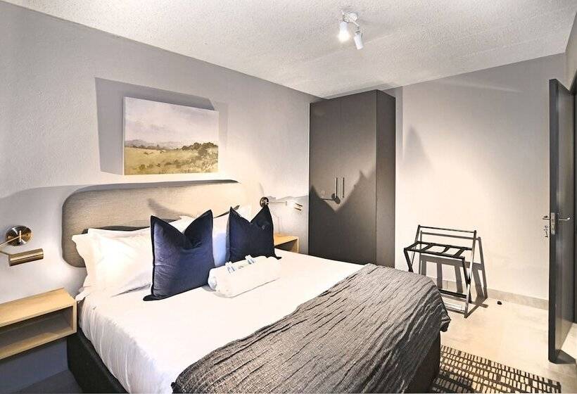 Circa Aparthotel By Totalstay