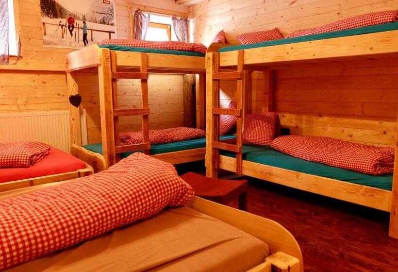 فندق صغير "0" Sterne  Weisses Rössl In Leutasch/tirol