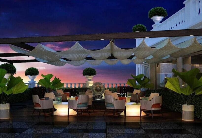 Amanora The Fern Hotels & Club