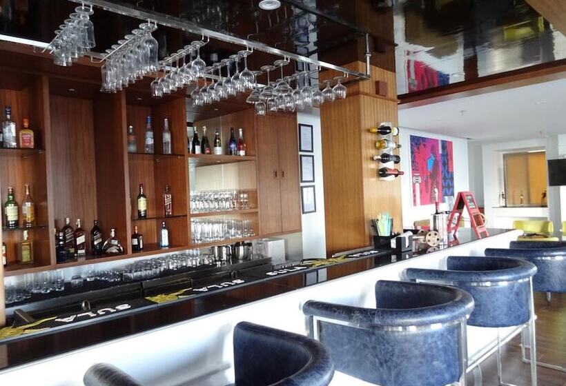 Amanora The Fern Hotels & Club