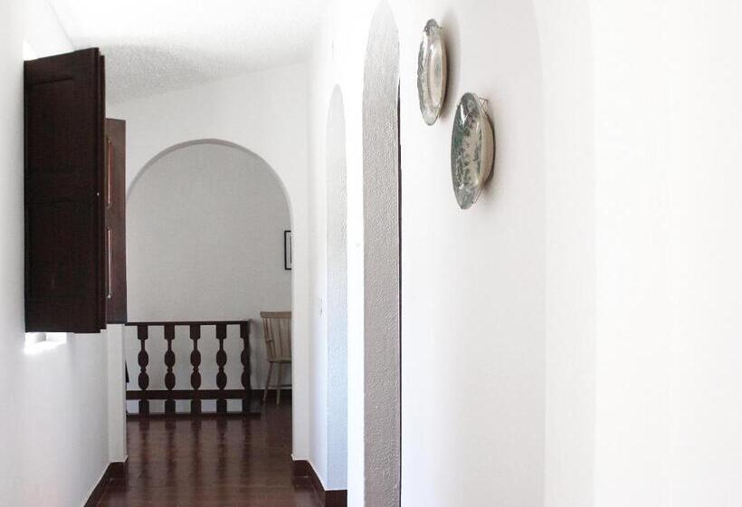 住宿加早餐  Foral Guest House   óbidos