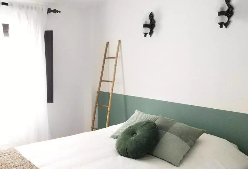 تختخواب و صبحانه Foral Guest House   óbidos