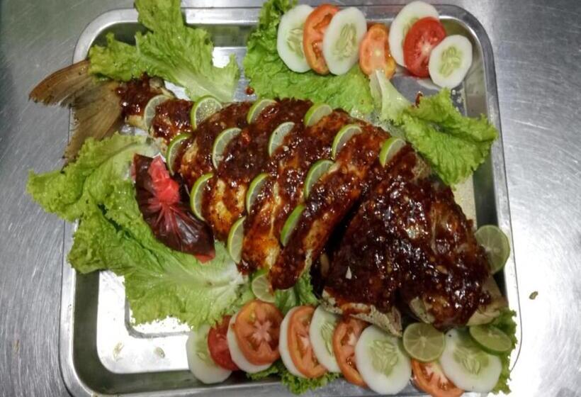 Garden Beach Hotel Kalutara