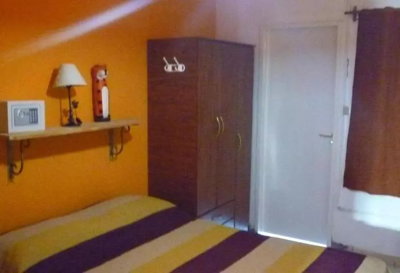 هتل Apart Eva Luna Departamentos Y Habitaciones Con Baño Privado
