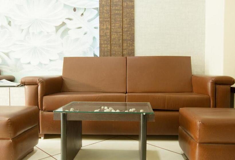 Hotell Treebo Dee Intercontinental Amritsar