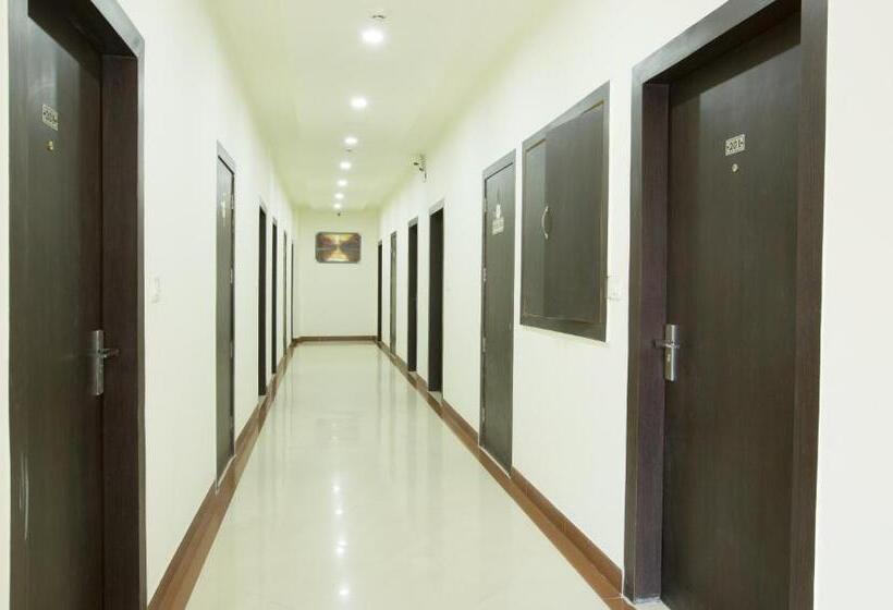 Hotel Treebo Dee Intercontinental Amritsar