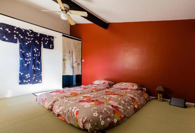 فندق صغير Nami House