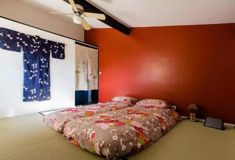 ユースホステル Nami House