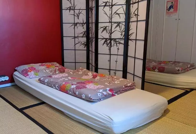 ユースホステル Nami House