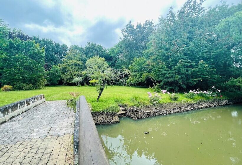 צימר Domaine Jeanne De Laval