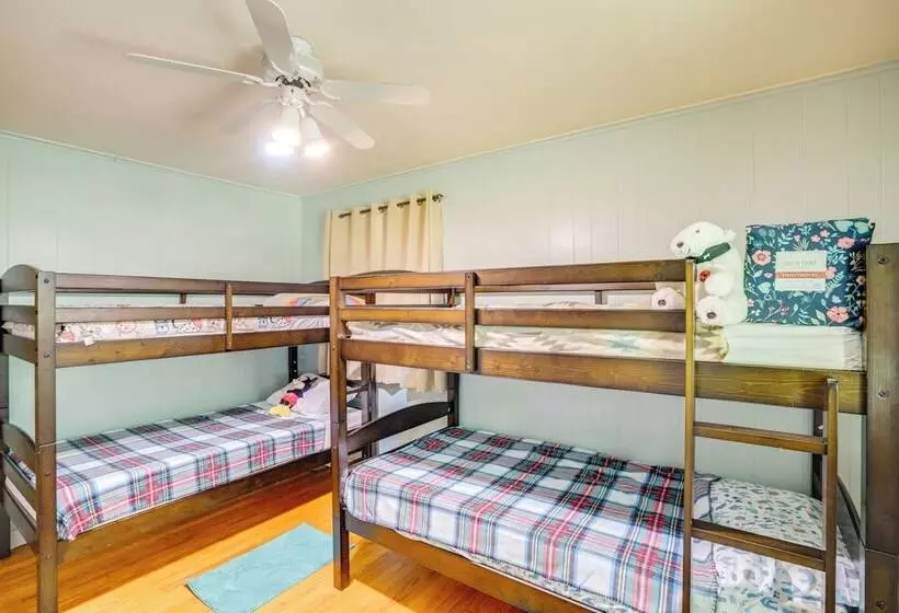 Berkshire Hideaway W/ Fire Pit & Playground!