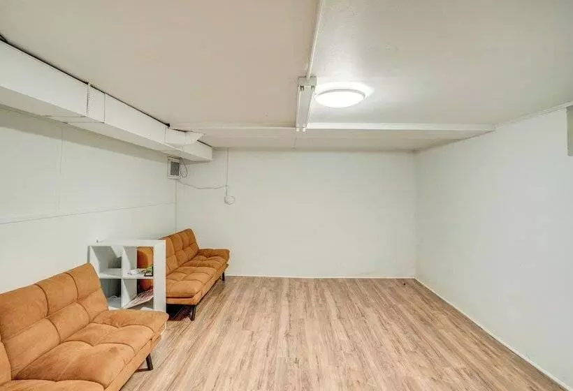 Berkshire Hideaway W/ Fire Pit & Playground!