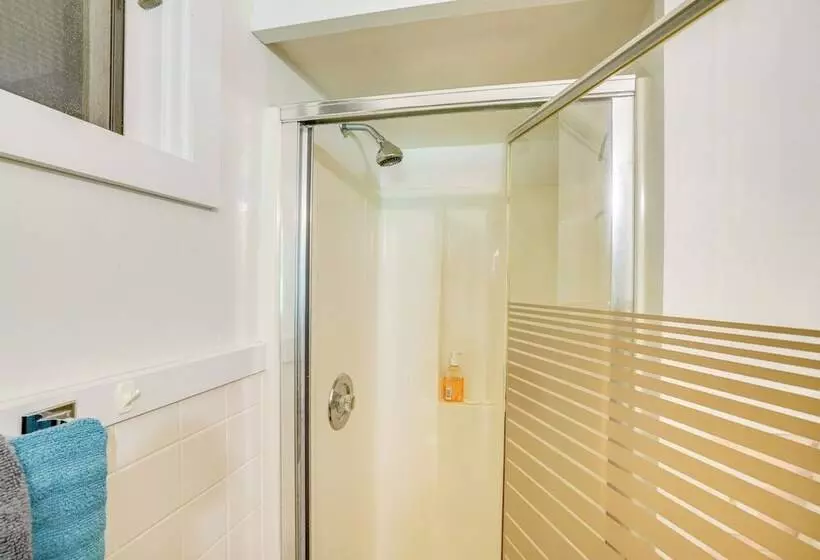 Berkshire Hideaway W/ Fire Pit & Playground!