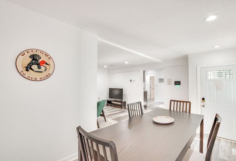 Charming Pittsburgh Home   Walk To Riverfront!