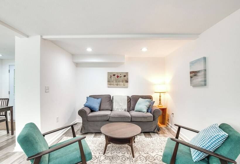 Charming Pittsburgh Home   Walk To Riverfront!