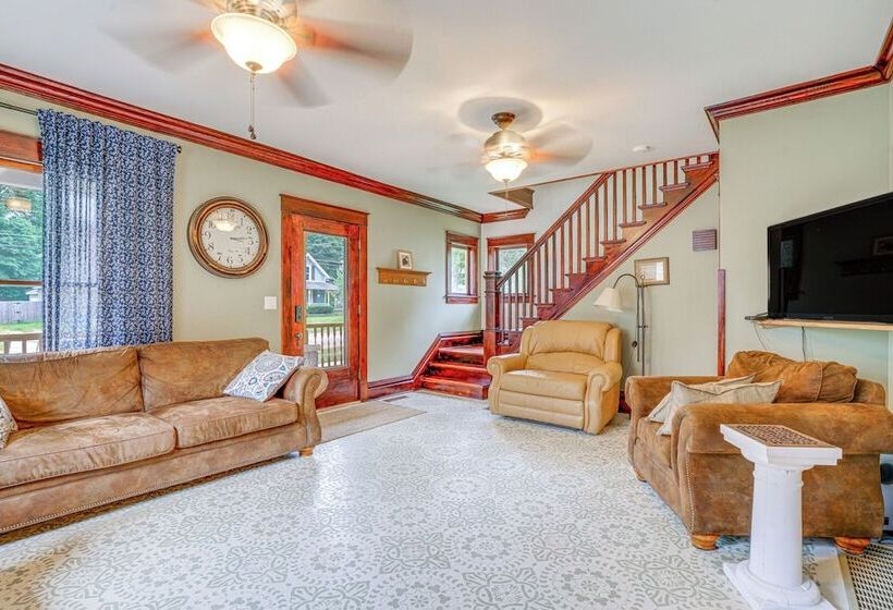 Historic Hillsdale Home Near Downtown!