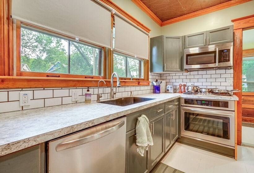 Historic Hillsdale Home Near Downtown!